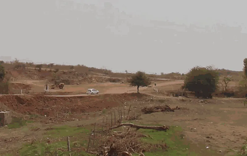 Outright 2 Acres 20 Guntas - Koheda photo 1