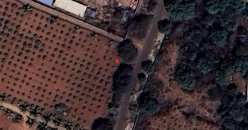 Outright 1 Acre 36 Guntas - Chinna Mangalaram photo 3