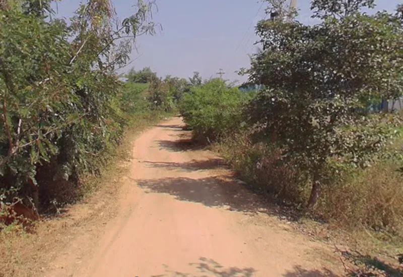 Outright 27 Acres 37 Guntas - Yadgarpally (East) photo 1