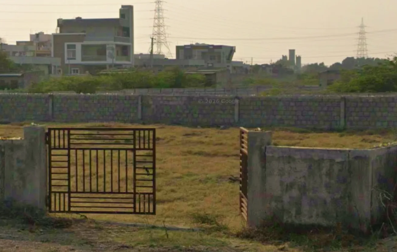 Outright 2 Acres 15 Guntas - Khazipalle